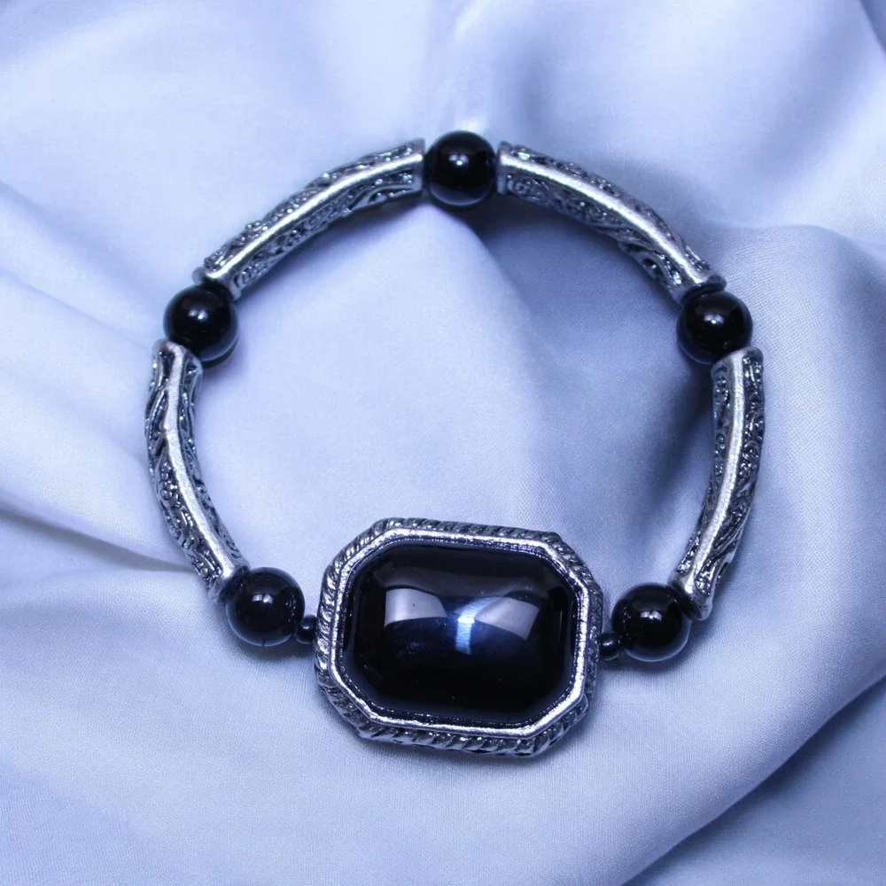 Stretch Bracelet Silver Tone Black Glass Cabochon Fashion Expansion